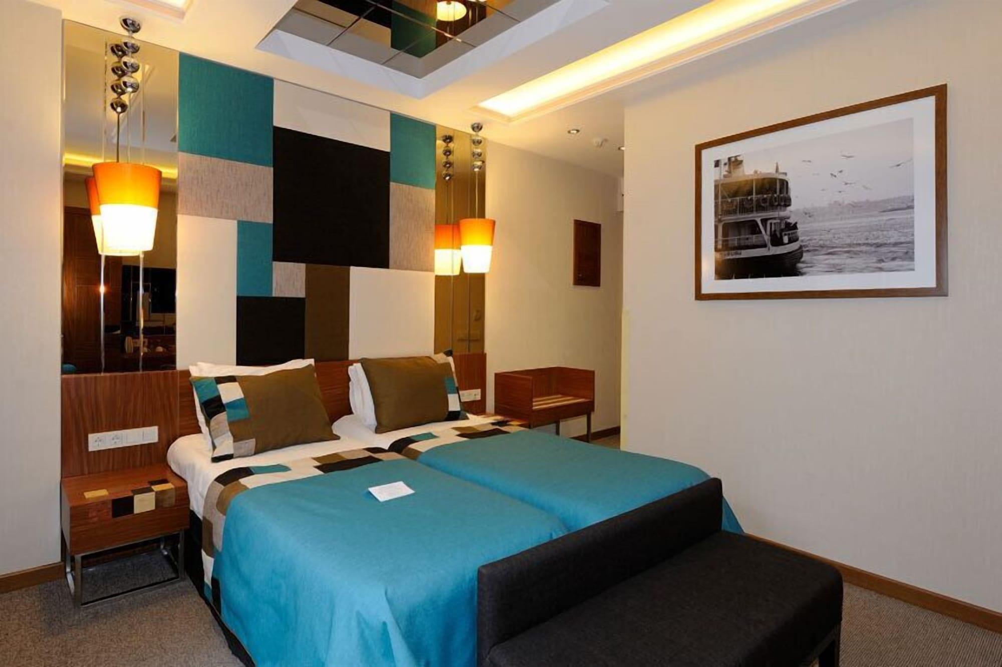 Collage Taksim Hotel Istanbul Exteriör bild